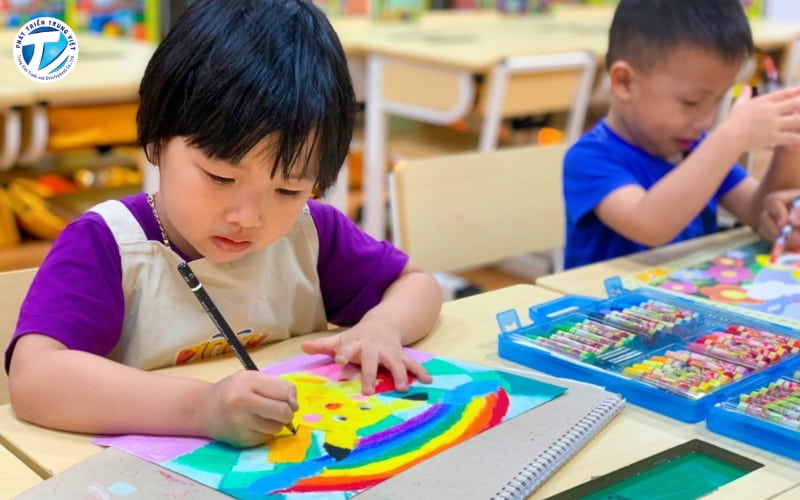 Các hoạt động về mỹ thuật trong kỳ nghỉ hè dành cho trẻ em